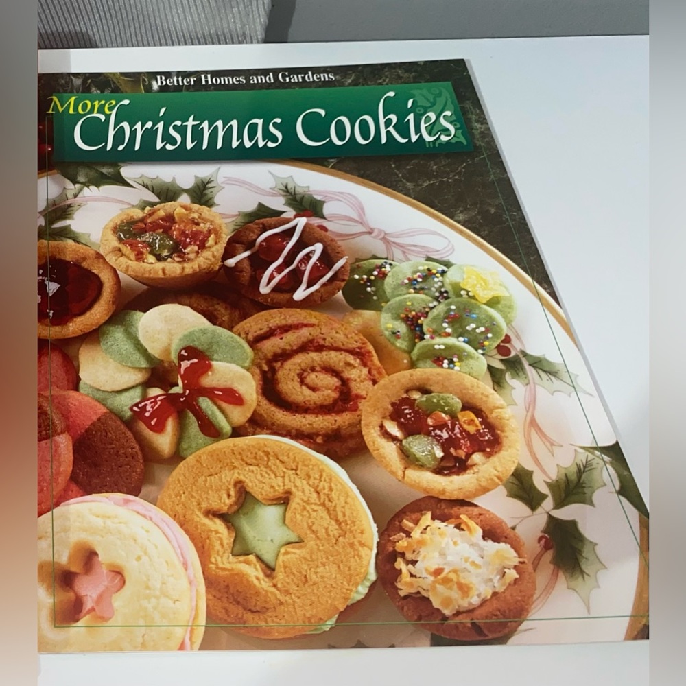 Better Homes and Gardens More Christmas Cookies 1998 cookbook